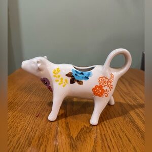 The Pioneer Woman Cow Flea Market Creamer